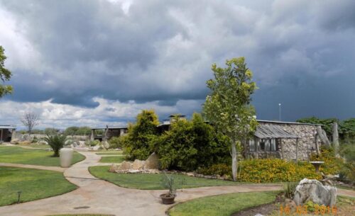 Eldorado Guesthouse & Camping Jardin du parc national d'Etosha